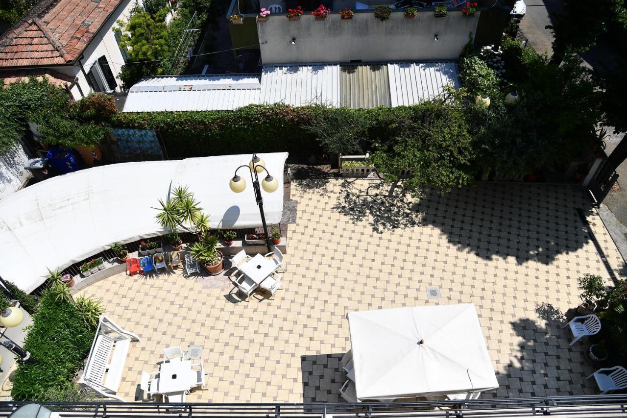 Hotel Criniera D'Oro Rimini Dış mekan fotoğraf